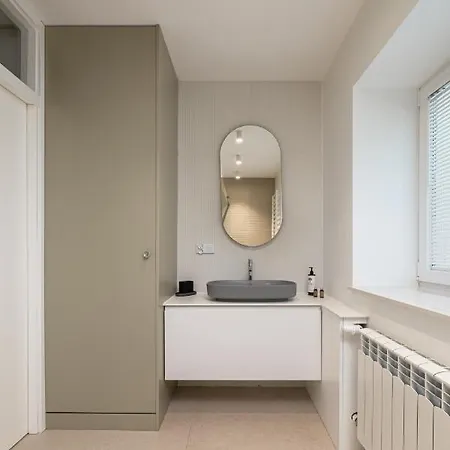 Apartment Close To The Old Town - Metro Station